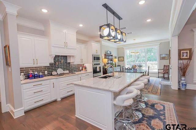 7521 Northlake Dr., Tyler, TX 75703