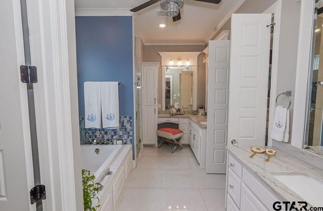 7521 Northlake Dr., Tyler, TX 75703