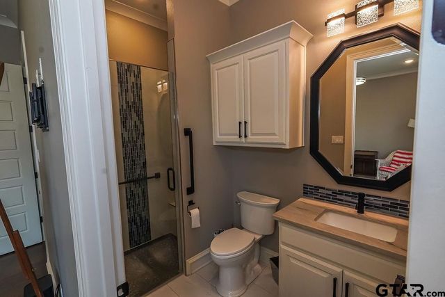 7521 Northlake Dr., Tyler, TX 75703