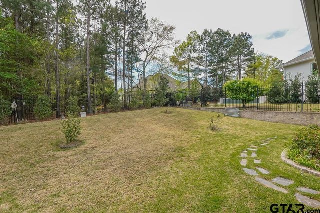 7521 Northlake Dr., Tyler, TX 75703