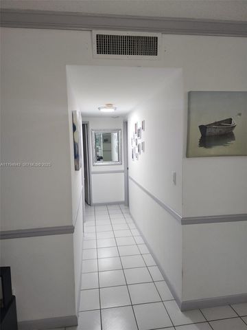 4400 Hillcrest Dr 215-b 215-B, Hollywood, FL 33021