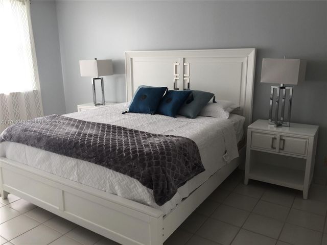 4400 Hillcrest Dr 215-b 215-B, Hollywood, FL 33021