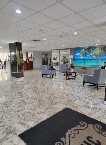 4400 Hillcrest Dr 215-b 215-B, Hollywood, FL 33021