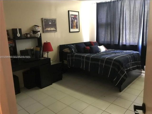 4400 Hillcrest Dr 215-b 215-B, Hollywood, FL 33021