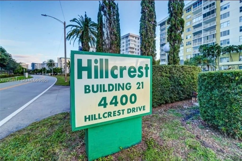 4400 Hillcrest Dr 215-b 215-B, Hollywood, FL 33021