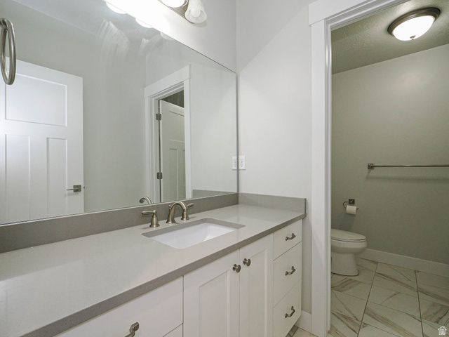 10673 S BRIDLEWOOD LN, Sandy, UT 84092