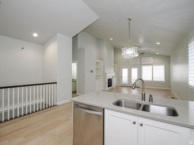 10673 S BRIDLEWOOD LN, Sandy, UT 84092