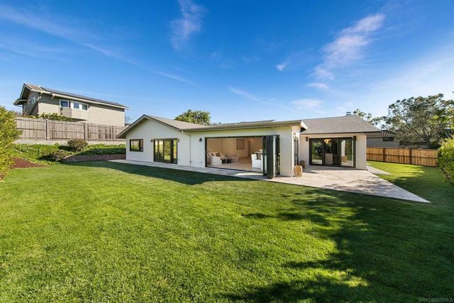 8390 Cliffridge, La Jolla, CA 92037