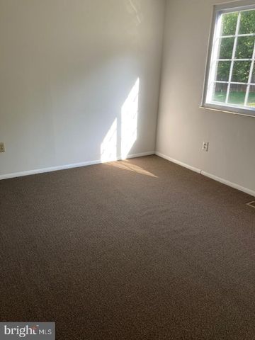 4326 ROLLING STONE WAY, Alexandria, VA 22306