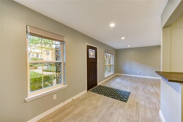 3224 Timmons Lane 155, Houston, TX 77027