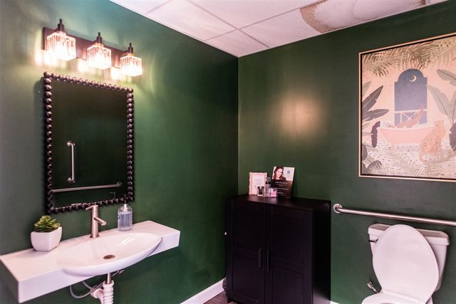 276 E Michigan Avenue, Kalamazoo, MI 49007
