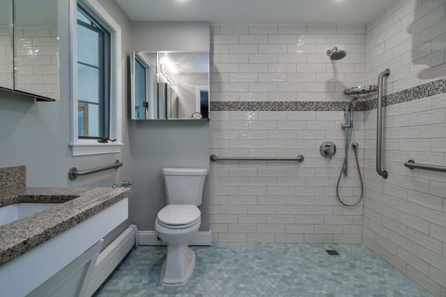 46 Donnelly Dr, Dover, MA 02030