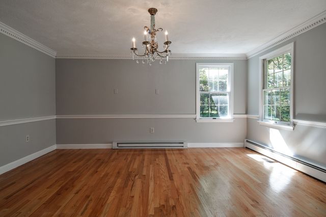 46 Donnelly Dr, Dover, MA 02030