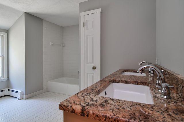46 Donnelly Dr, Dover, MA 02030