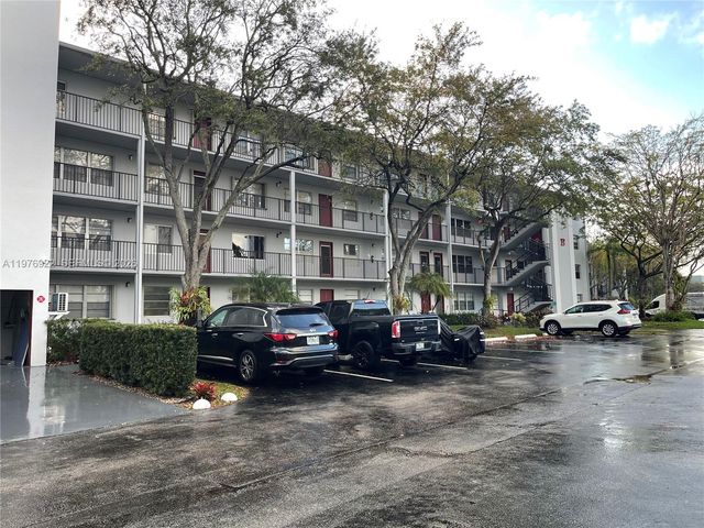 1301 SW 134th Way 312B, Pembroke Pines, FL 33027