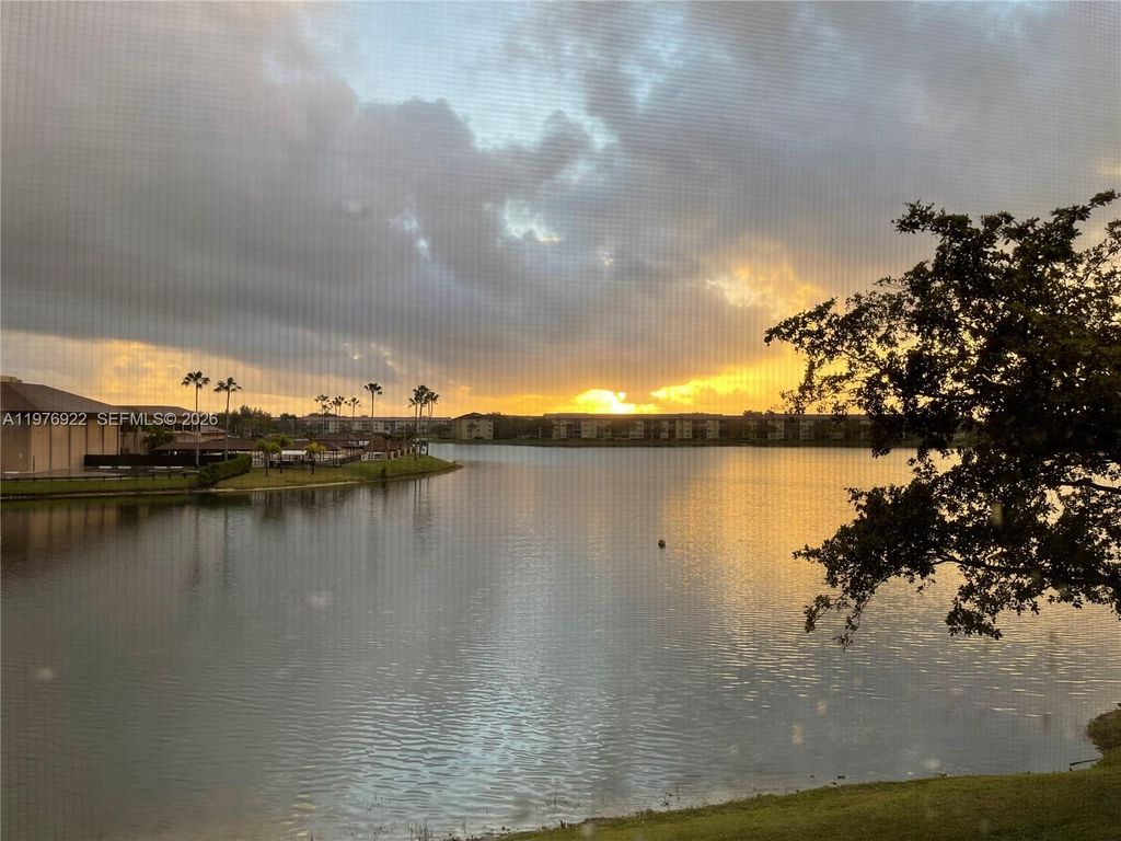 1301 SW 134th Way 312B, Pembroke Pines, FL 33027