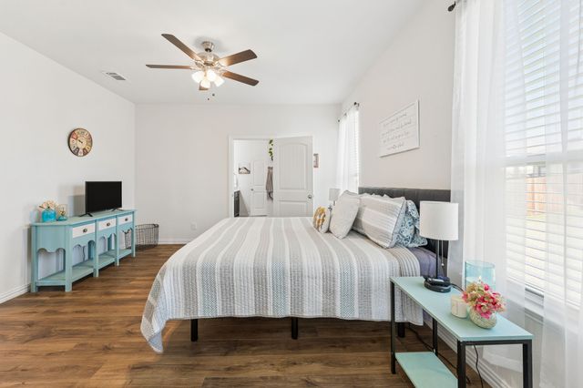 772 Brookside Drive, Springtown, TX 76082