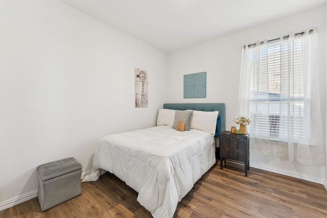 772 Brookside Drive, Springtown, TX 76082