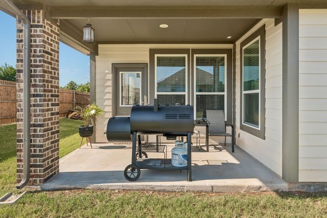 772 Brookside Drive, Springtown, TX 76082