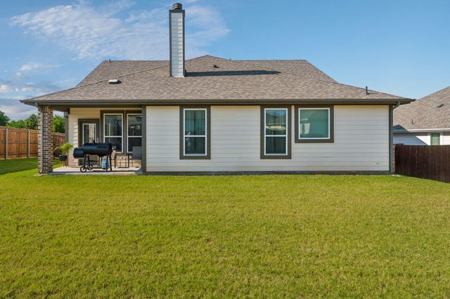 772 Brookside Drive, Springtown, TX 76082