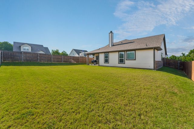 772 Brookside Drive, Springtown, TX 76082