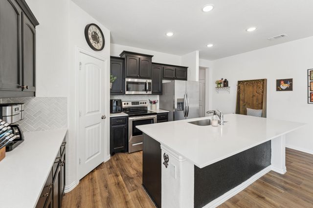 772 Brookside Drive, Springtown, TX 76082