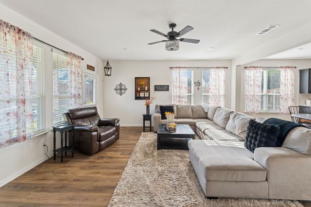 772 Brookside Drive, Springtown, TX 76082