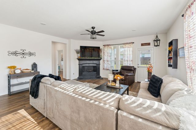 772 Brookside Drive, Springtown, TX 76082