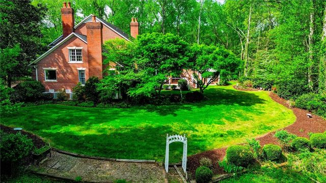 1807 Devenger Road, Greer, SC 29650