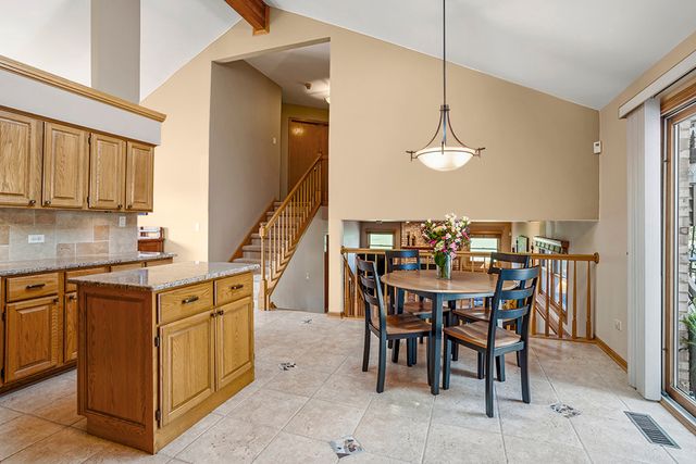 3204 Hickory Creek Drive, New Lenox, IL 60451
