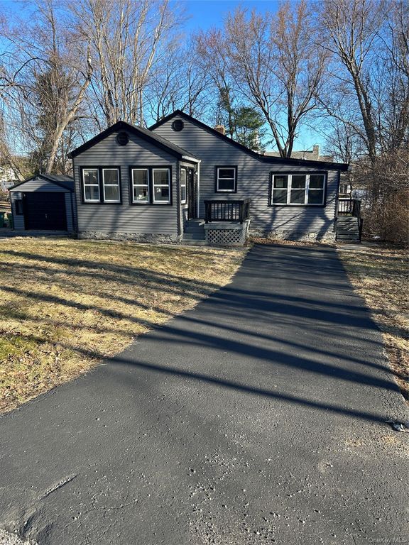 23 Wright Avenue, Hyde Park, NY 12538