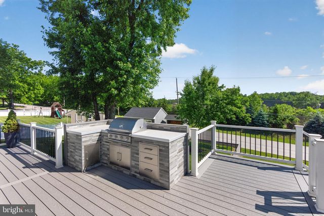 2903 TANGLEWOOD LN, Norristown, PA 19403