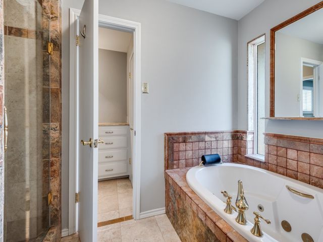 2814 Augusta Lane, Arlington, TX 76012