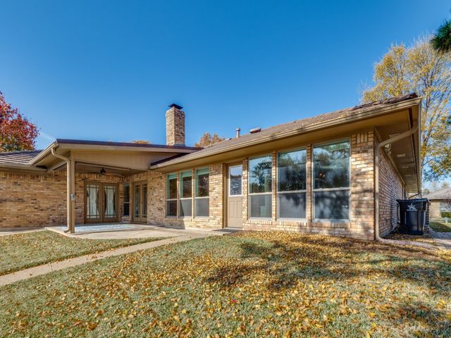 2814 Augusta Lane, Arlington, TX 76012