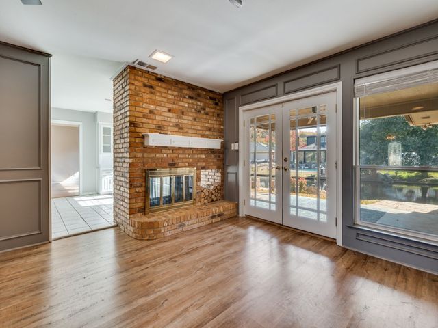 2814 Augusta Lane, Arlington, TX 76012