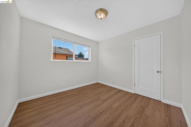 2327 Maywood Ave, Oakland, CA 94605