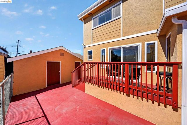 2327 Maywood Ave, Oakland, CA 94605