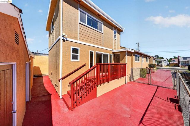 2327 Maywood Ave, Oakland, CA 94605