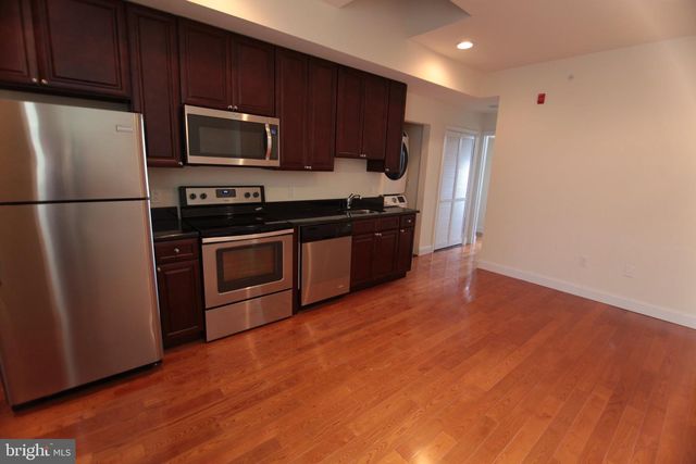 1741 W DIAMOND ST, Philadelphia, PA 19121