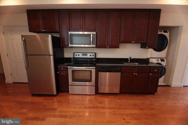1741 W DIAMOND ST, Philadelphia, PA 19121