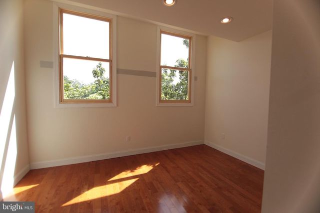 1741 W DIAMOND ST, Philadelphia, PA 19121