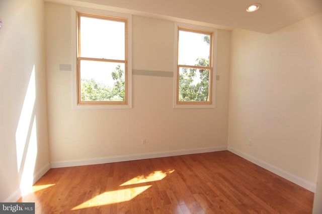 1741 W DIAMOND ST, Philadelphia, PA 19121