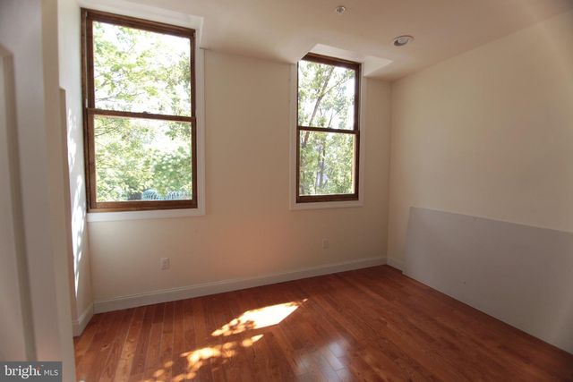 1741 W DIAMOND ST, Philadelphia, PA 19121