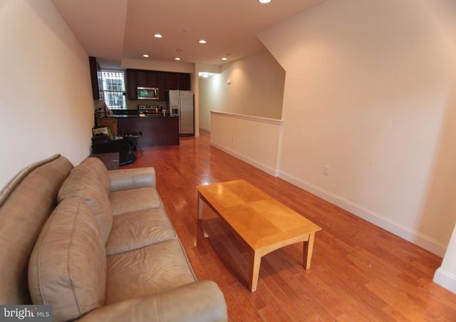 1741 W DIAMOND ST, Philadelphia, PA 19121