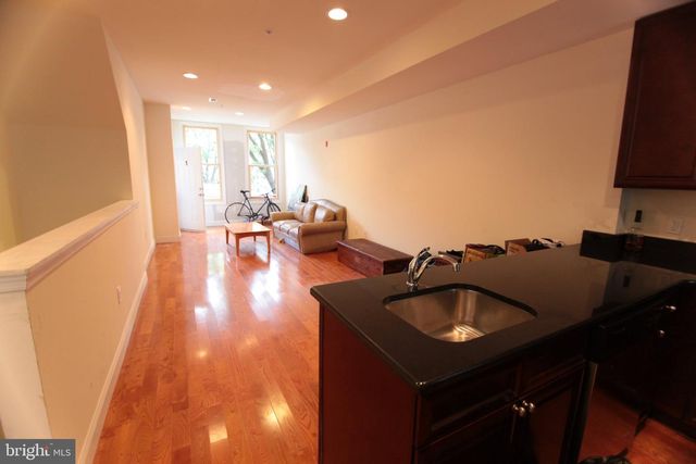 1741 W DIAMOND ST, Philadelphia, PA 19121