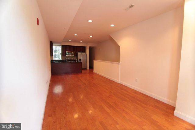 1741 W DIAMOND ST, Philadelphia, PA 19121