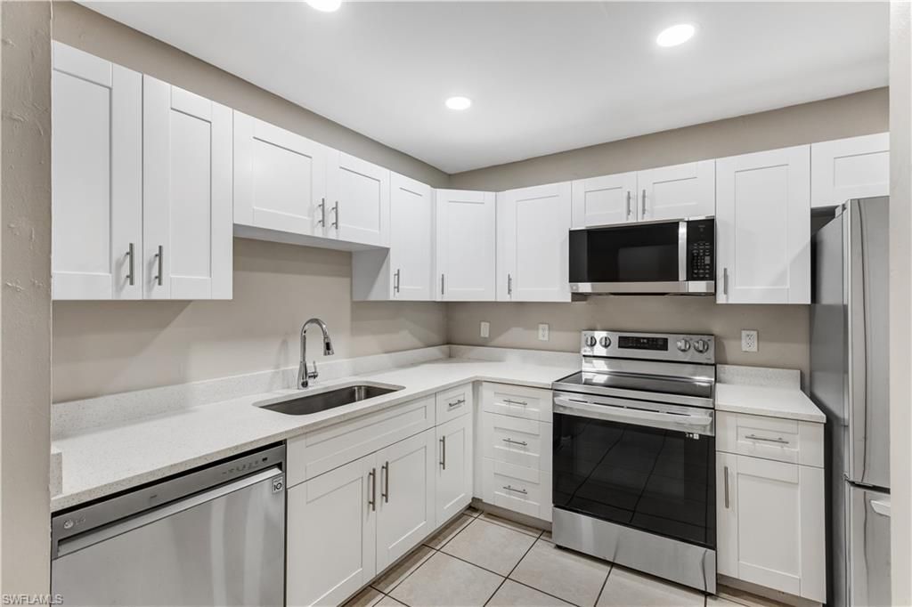 6240 Rattlesnake Hammock RD, NAPLES, FL 34112 — photo 5