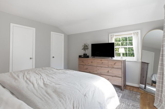 2569 Chester Road, Upper Arlington, OH 43221