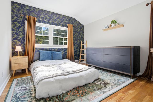 2569 Chester Road, Upper Arlington, OH 43221