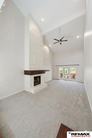 1901 Greenbriar Lane, Lincoln, NE 68506